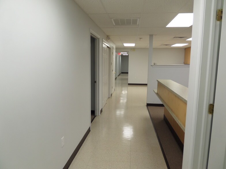 More Photos Of 5646 Mount Pleasant Rd, Bernville Warehouse For Lease
