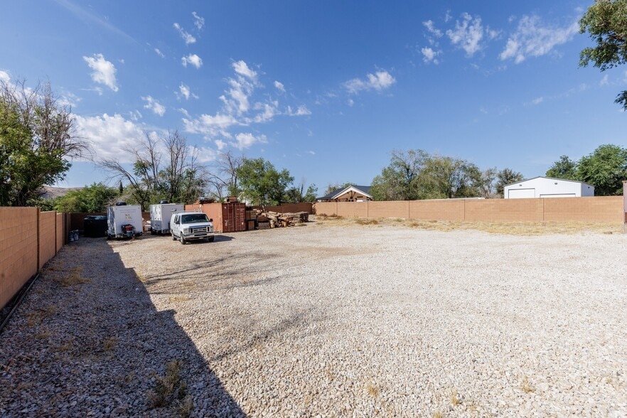 More Photos Of 195 W 500 N, La Verkin Warehouse For Sale