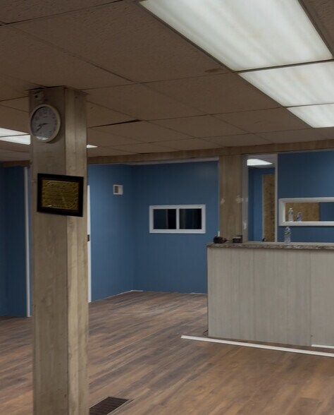 More Photos Of 599 State Route 143, Westerlo Storefront Retail Residential For Lease