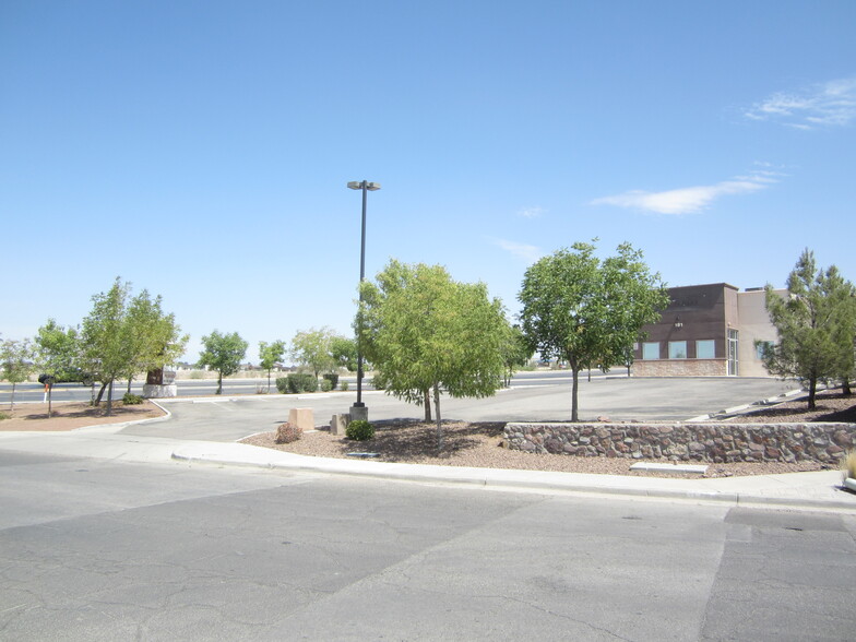 Primary Photo Of 181 Gus Rallis Dr, El Paso Office For Lease