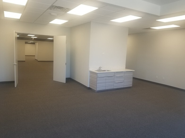 More Photos Of 3690 S Eastern Ave, Las Vegas Office For Sale