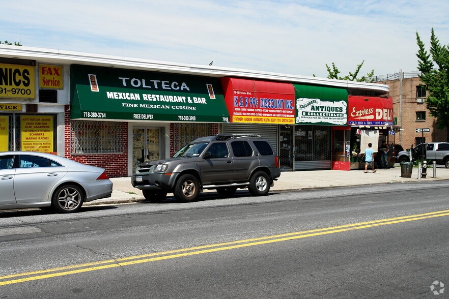 More Photos Of 7904-7912 Parsons Blvd, Flushing Storefront For Lease