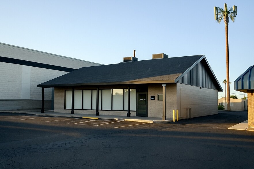 Primary Photo Of 3246 E Cactus Rd, Phoenix Freestanding For Lease