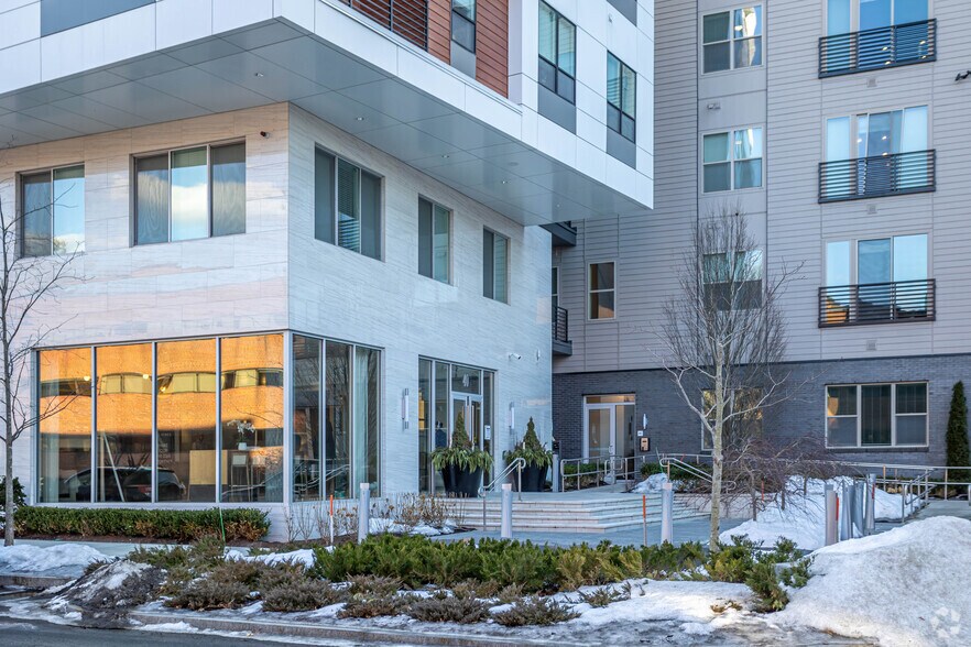 More Photos Of 40 William St, Wellesley Apartments For Lease