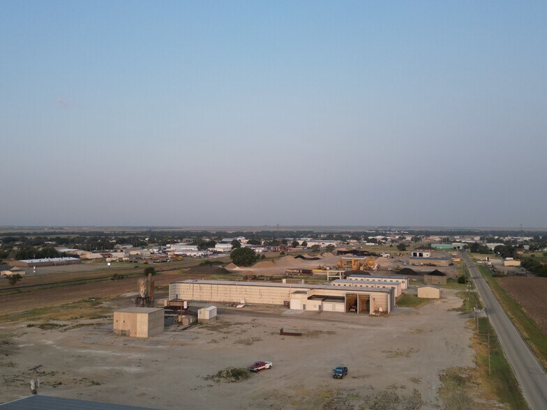 More Photos Of 2500 E 9th St, Hays Warehouse For Sale