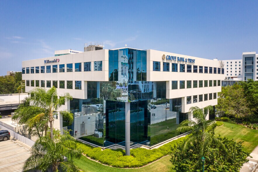 Primary Photo Of 20801 Biscayne Blvd, Aventura Office For Lease