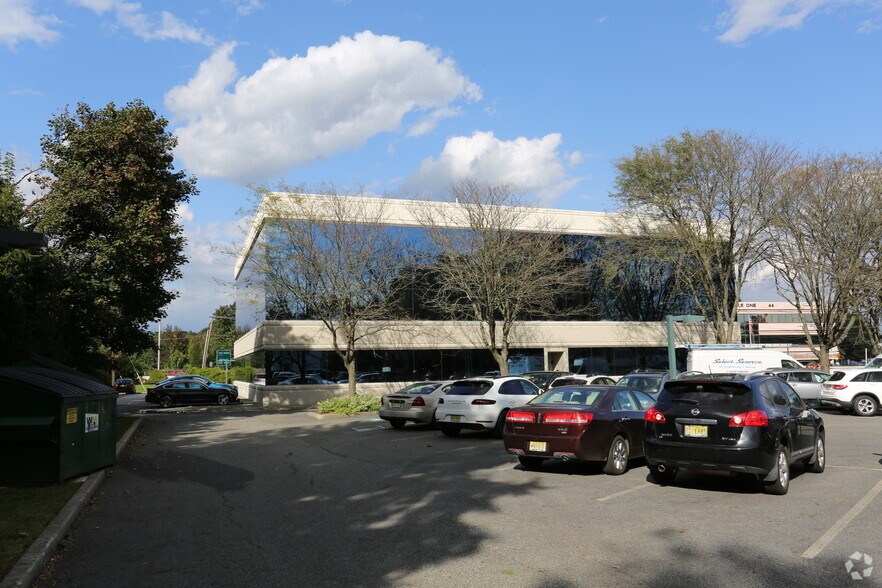 More Photos Of 51 State Route 23, Riverdale Medical For Lease