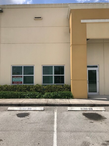 More Photos Of 10388 State Road 84, Davie Warehouse For Lease