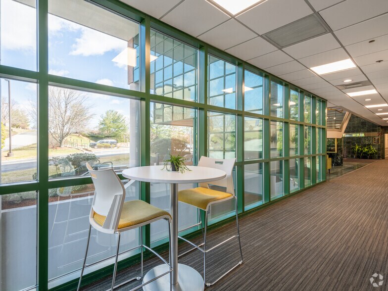 More Photos Of 55 Ferncroft Rd, Danvers Office For Lease