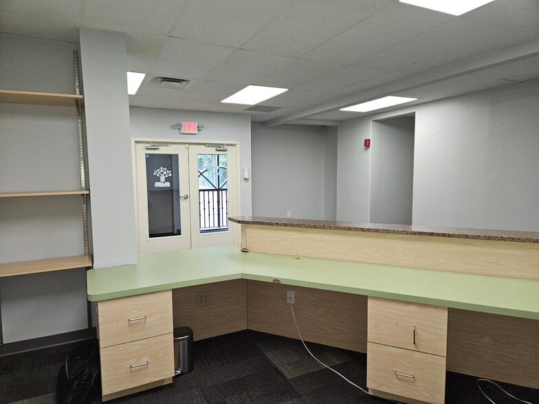 6450 Spalding Dr, Peachtree Corners, GA 30092 Medical Office For