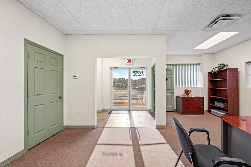 More Photos Of 18820 Sakera Rd, Hudson Warehouse For Sale