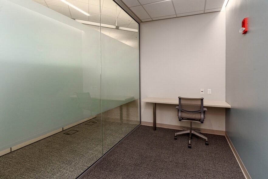 More Photos Of 5001 Meadowland Pky, Marion Office For Sale