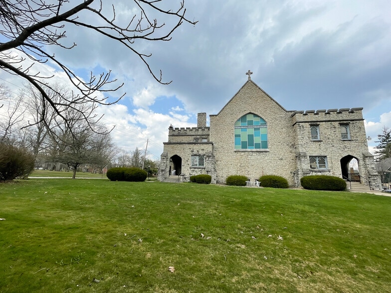 More Photos Of 1205 Elm St, Youngstown Religious Facility For Sale