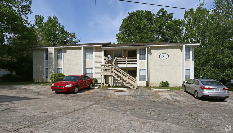 More Photos Of 1025 Crossing Brook Way, Tallahassee Apartments For Sale
