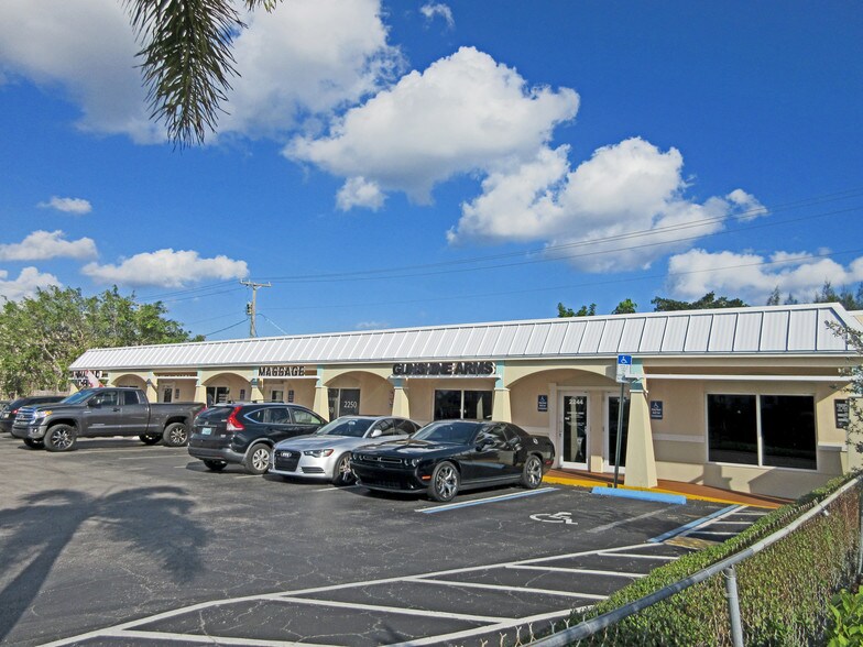 Primary Photo Of 2236-2266 N Dixie Hwy, Boca Raton Unknown For Lease