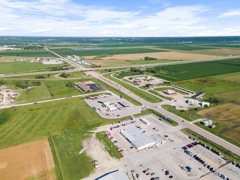 More Photos Of 3153 Joliet Ave, Missouri Valley Convenience Store For Sale
