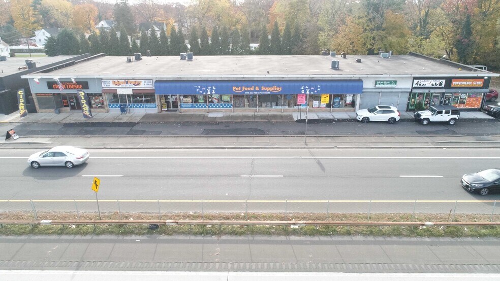 More Photos Of 614-626 Sunrise Hwy, West Babylon Unknown For Lease