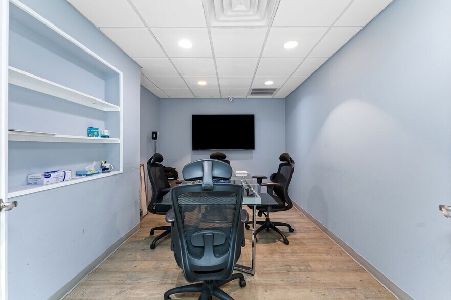 More Photos Of 1115 Clifton Ave, Clifton Medical For Lease