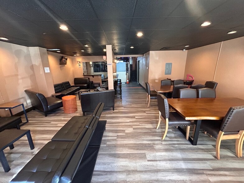 More Photos Of 21 N 6th St, Haines City Storefront Retail Office For Lease