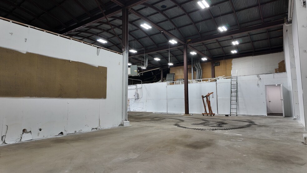 More Photos Of 179a South St, Freehold Unknown For Lease