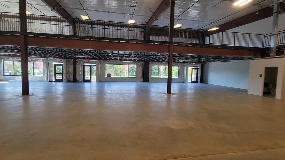 More Photos Of 11982 Wilton Meadows Ct, Manassas Warehouse For Lease