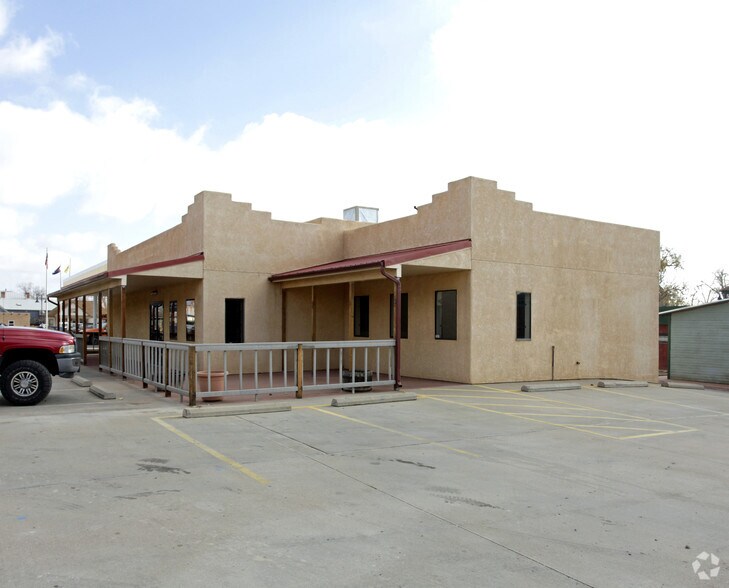 More Photos Of 402 W Royal Gorge Blvd, Canon City Freestanding For Sale