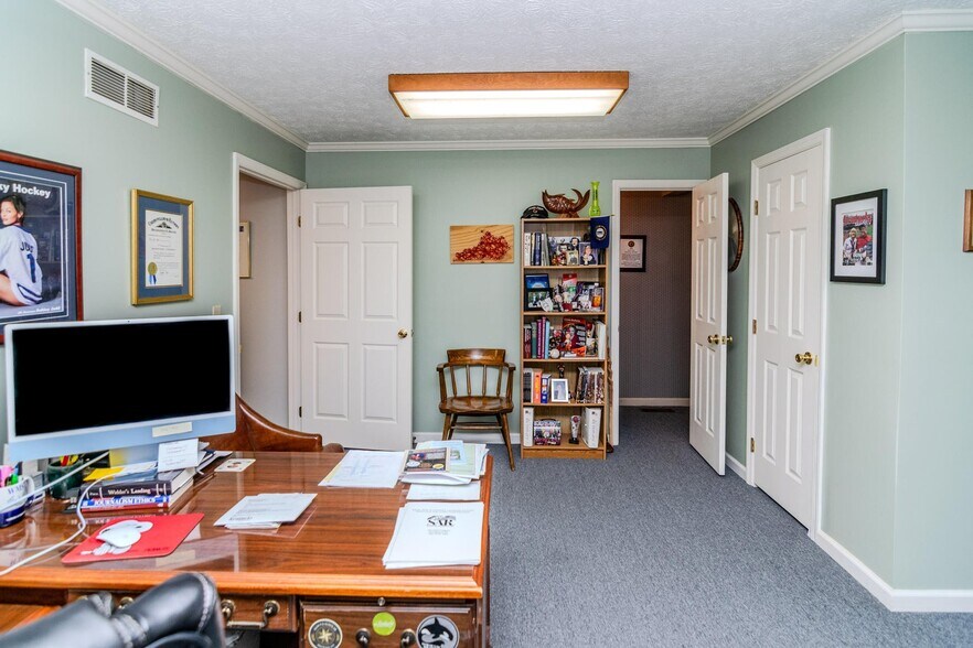 More Photos Of 100-102 Consumer Ln, Frankfort Office For Sale