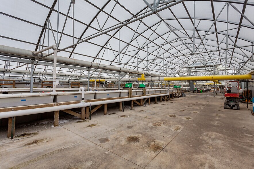 More Photos Of 1802 Industrial Park Dr, Ellsworth Industrial For Sale