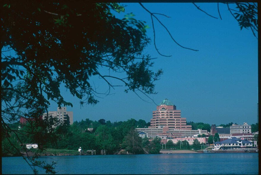 More Photos Of 213 Court St, Middletown Office For Lease