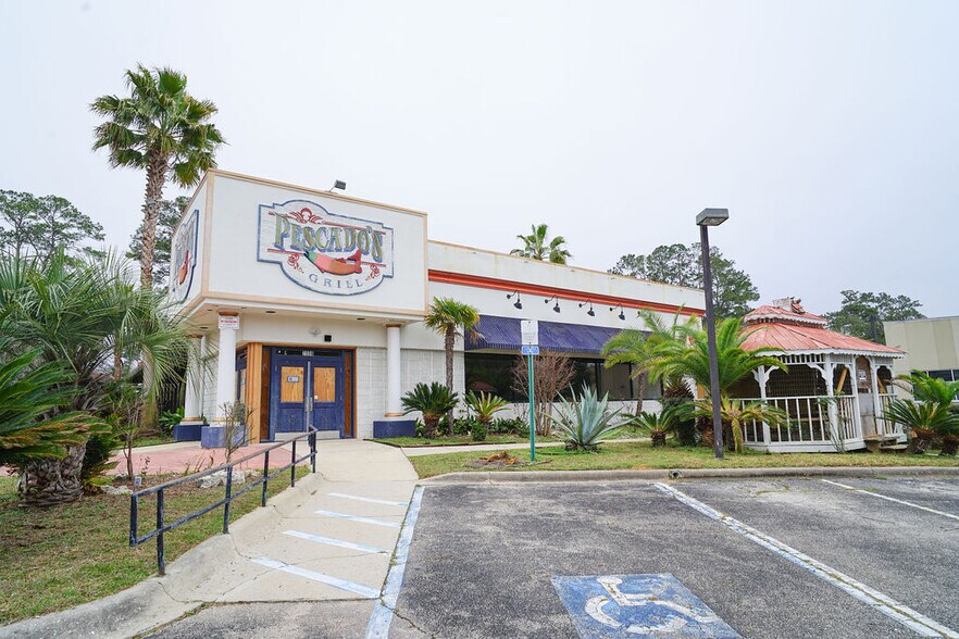 More Photos Of 2809 Sharer Rd, Tallahassee Restaurant For Lease