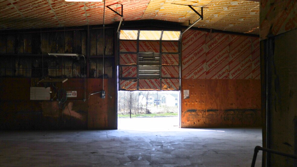 More Photos Of 1140 Claremont Rd, Carlisle Flex For Lease
