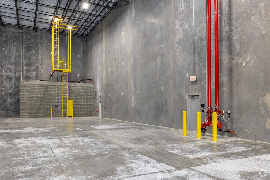 More Photos Of 2301 Commerce Rd, Richmond Unknown For Lease