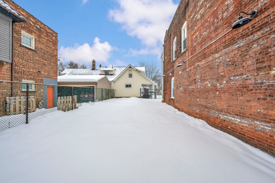 More Photos Of 3471 W 41st St, Cleveland Storefront Retail Residential For Lease