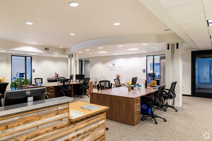 More Photos Of 851 Irwin St, San Rafael Office For Sale