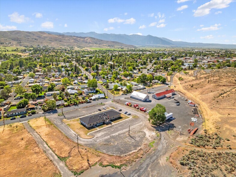 More Photos Of 1050 S Bridge St, Baker City Office For Sale