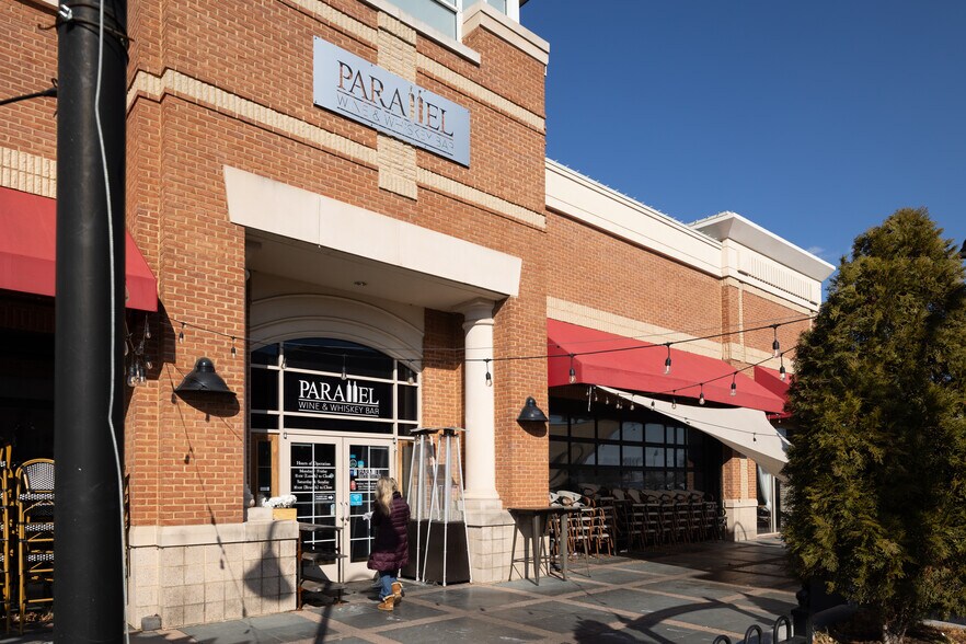 More Photos Of 43150 Broadlands Center, Ashburn Unknown For Lease