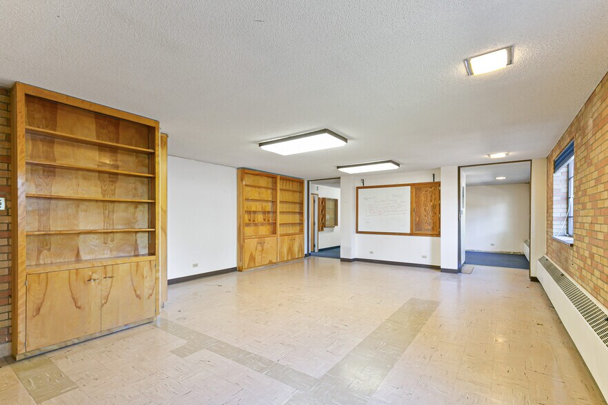 More Photos Of 3955-3995 N Irving St, Denver Religious Facility For Lease