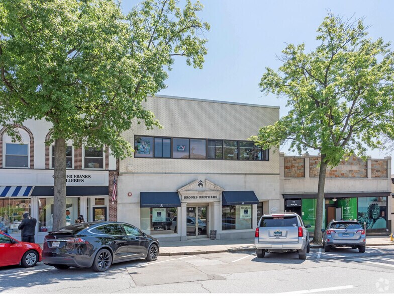 More Photos Of 181 Greenwich Ave, Greenwich General Retail For Sale