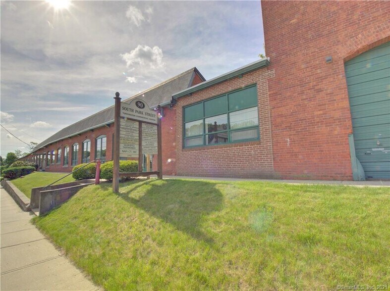 More Photos Of 90 S Park St, Willimantic Warehouse For Lease