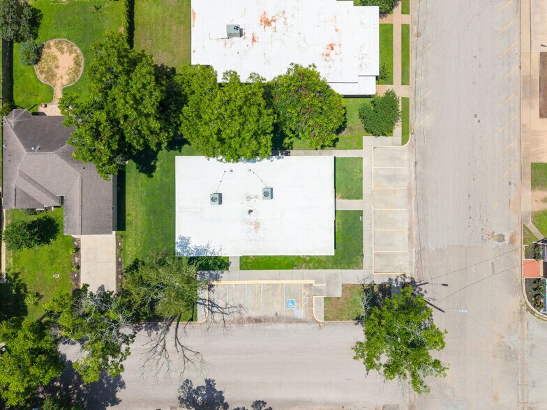 More Photos Of 907 Otto St, Brookshire Loft Creative Space For Sale