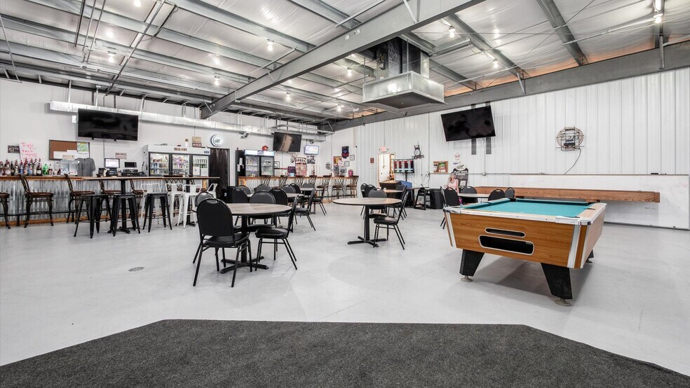 More Photos Of 34 Potters Ln, Roseville Restaurant For Sale