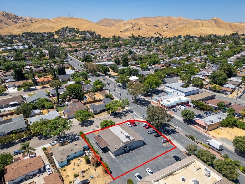 More Photos Of 4011 Railroad Ave, Pittsburg Medical For Sale