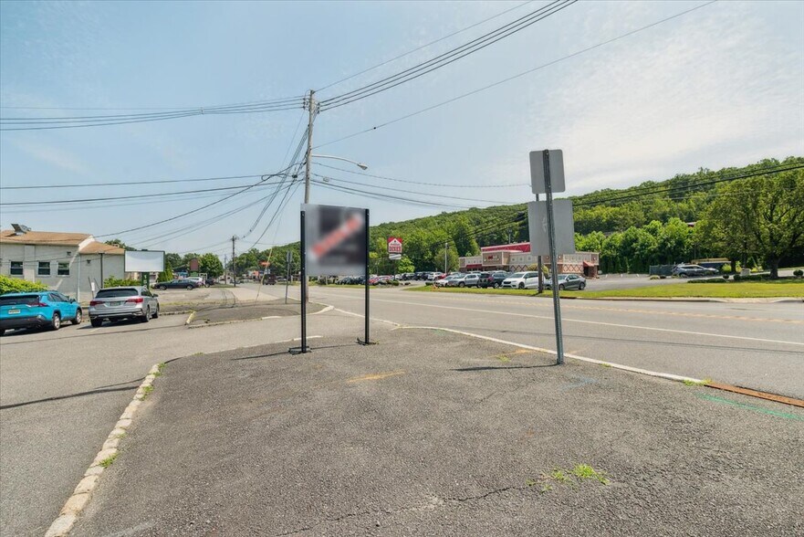 More Photos Of 159 Us Highway 46, Rockaway Office For Lease
