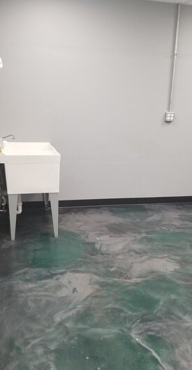 More Photos Of 932 NE 24th Ln, Cape Coral Light Manufacturing For Lease