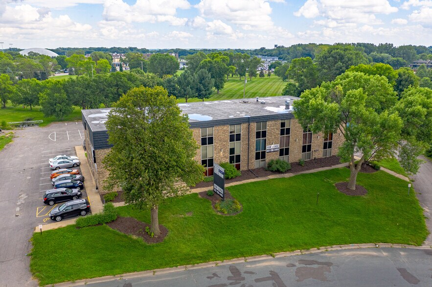 More Photos Of 7420 Unity Ave, Brooklyn Park Office For Sale