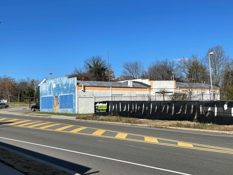 More Photos Of 166 W Main St, Rock Hill Storefront Retail Office For Sale