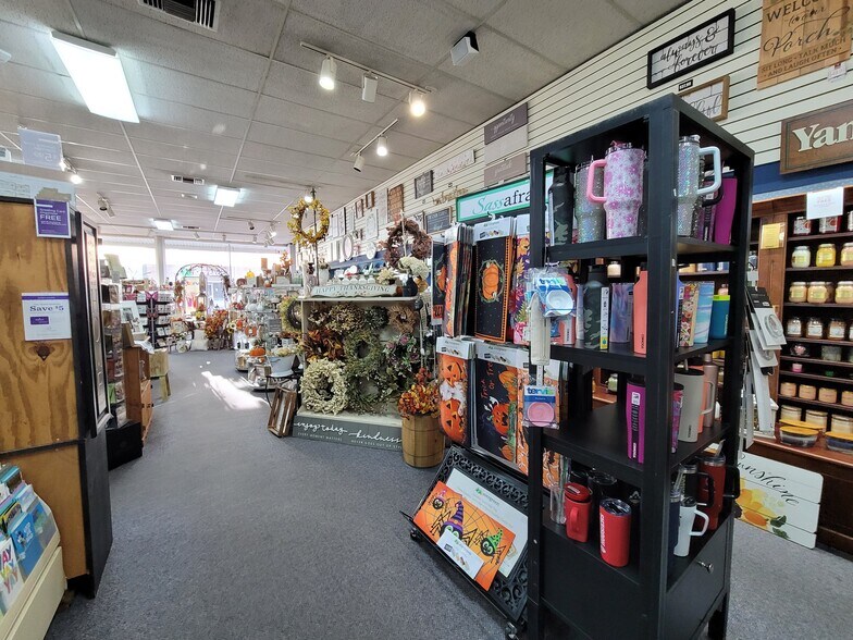 More Photos Of 302 N Main St, Rushville Storefront Retail Office For Sale