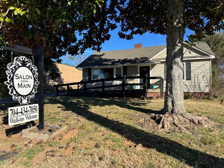 Primary Photo Of 115 E College Ave, Shelby Office For Sale