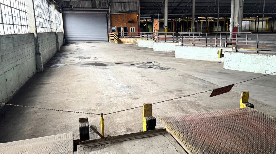 More Photos Of 229 Factory St, La Porte Industrial For Lease