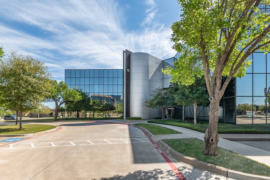 More Photos Of 800 E Campbell Rd, Richardson Office For Lease